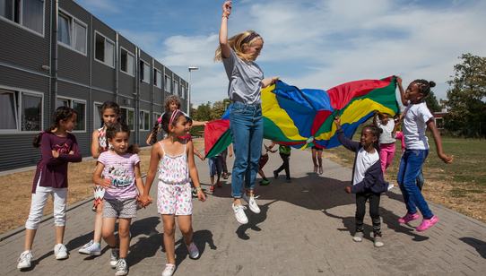 AZC Sneek TeamUp_Lise_vrijwilliger_War Child Nederland_180730