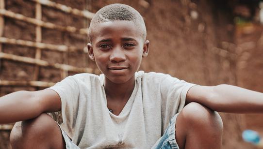 Nelson uit DR Congo woont nu met zijn familie in Oeganda_War Child Oeganda_190917.jpg