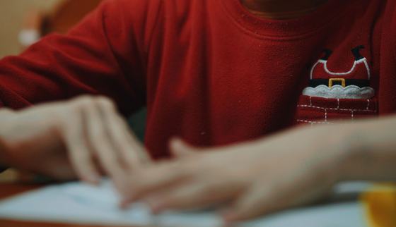 War-Child_Alex_refugee-from-Ukraine_paper-tanks_Moldova_7_220330