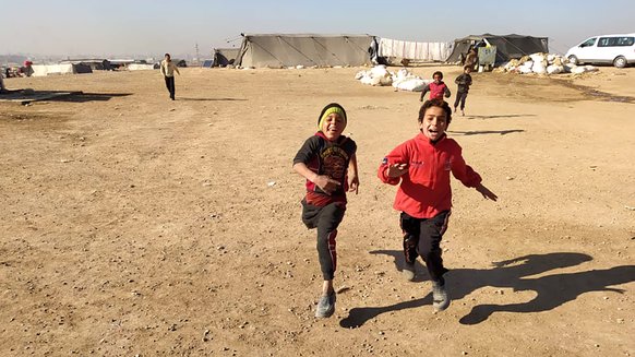 210901_Syria_WCH_Children runnig-Camp.jpg